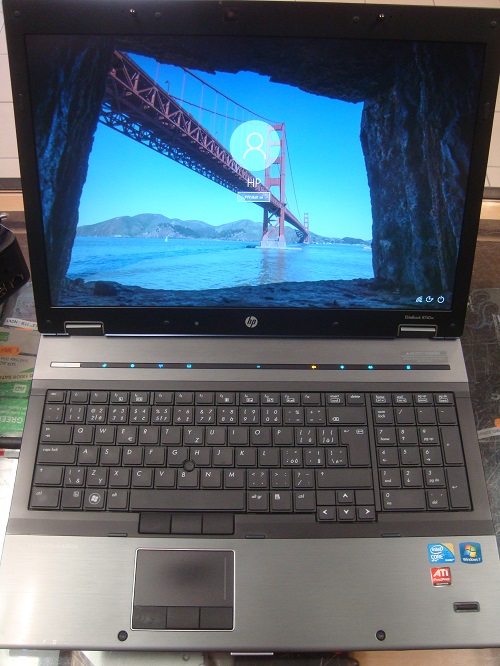 HP ELITEBOOK 8740w