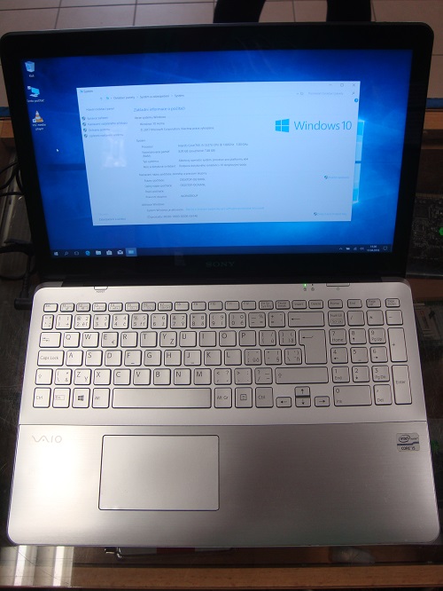 SONY VAIO SVF15A1M2ES