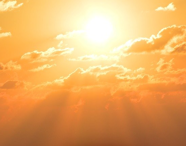 Spálit se můžeme i pod slunečníkem