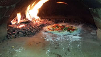 Hliněná pec na pizzu Hliněná pec na pizzu